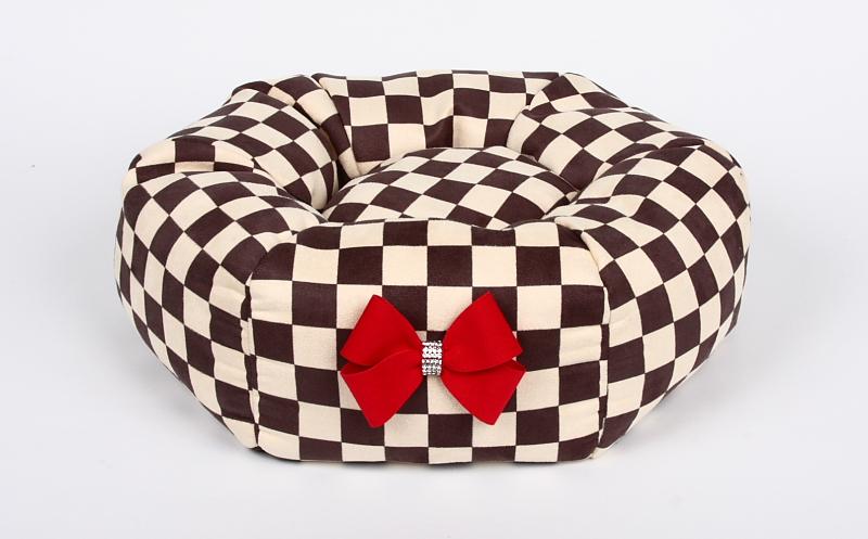 Windsor Check Bed with Red Nouveau Bow