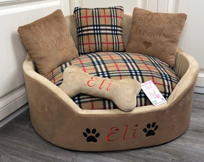 Large personalised dog outlet bed